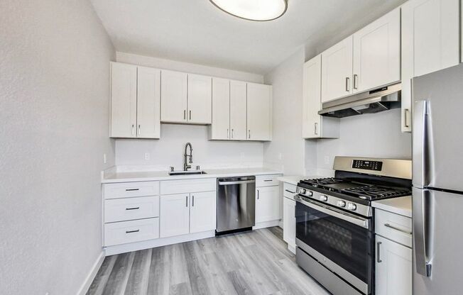 1707 36th Avenue