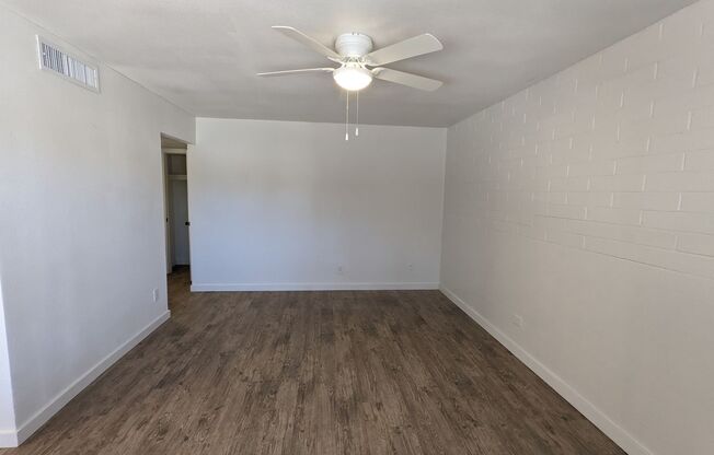 2 beds, 1.5 baths, 900 sqft, $1,250, Unit 25