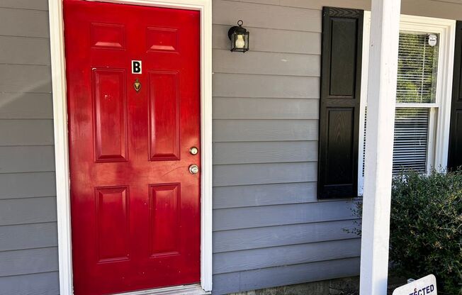 652-B WHITEHALL RD | 2 BED 2 BATH AVAILABLE NOW!