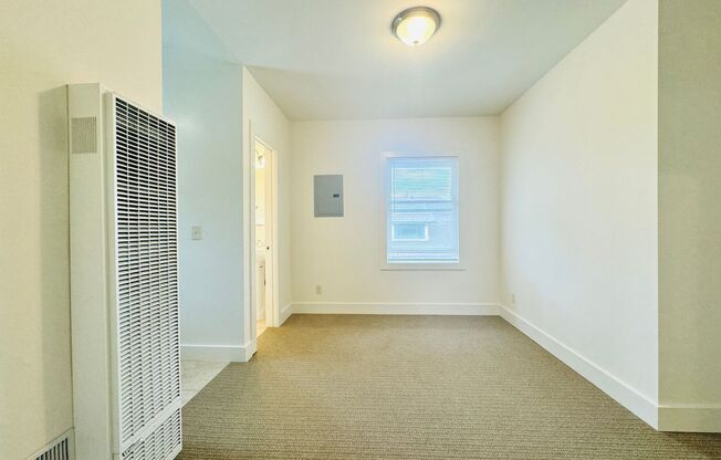 Studio, 1 bath, $1,395