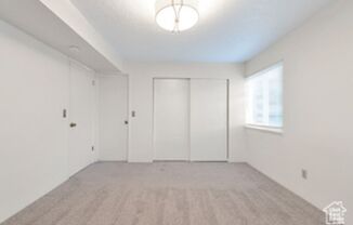 2 beds, 1 bath, $1,250