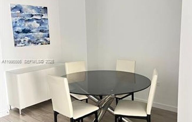 2 beds, 2 baths, 1,096 sqft, $4,550, Unit 999 SW 1st Ave # 1807