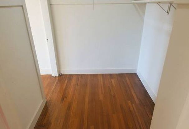 Studio, 1 bath, $2,495