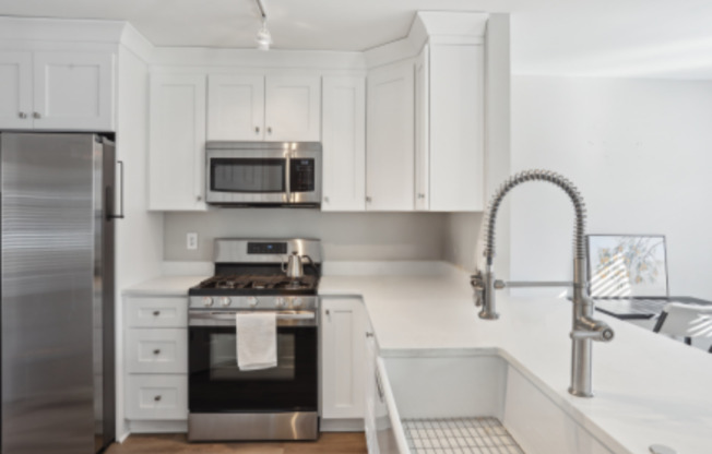2058 DROGHEDA LN