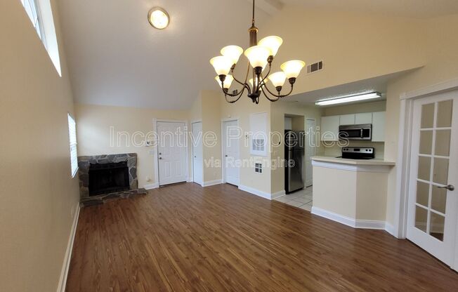 575 Bloomington Ct