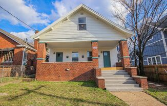 2 Bedroom in the Heart of Highland Park! Parking included!