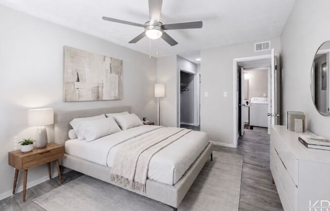 2 beds, 1 bath, 805 sqft, $1,100, Unit S251