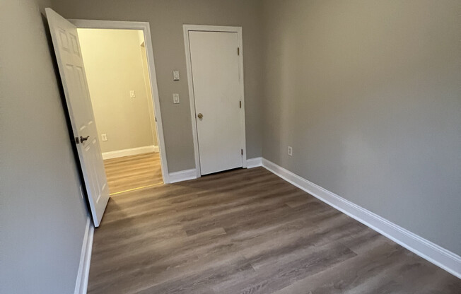 2 beds, 1 bath, $3,450, Unit 201