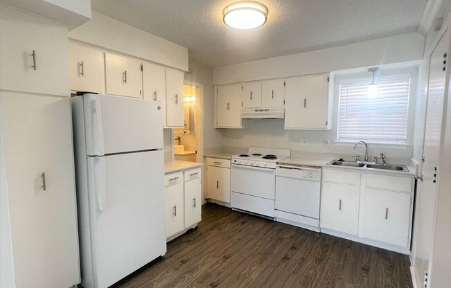 1 bed, 1 bath, 564 sqft, $975, Unit 201