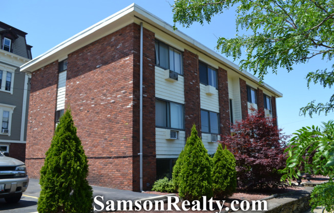 25 Waterman Avenue
