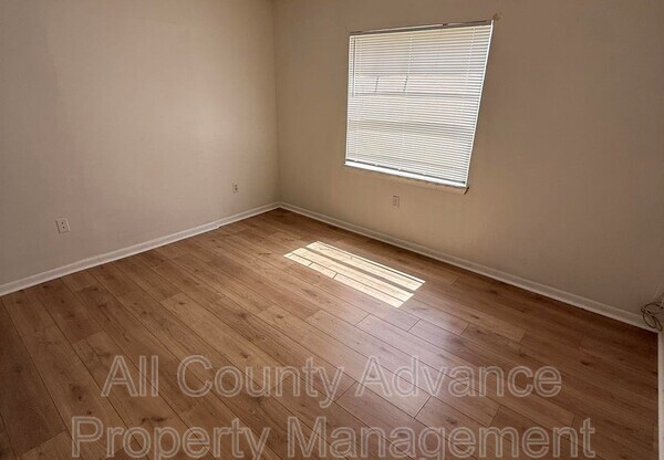 4911 B TEMPLE HTS RD