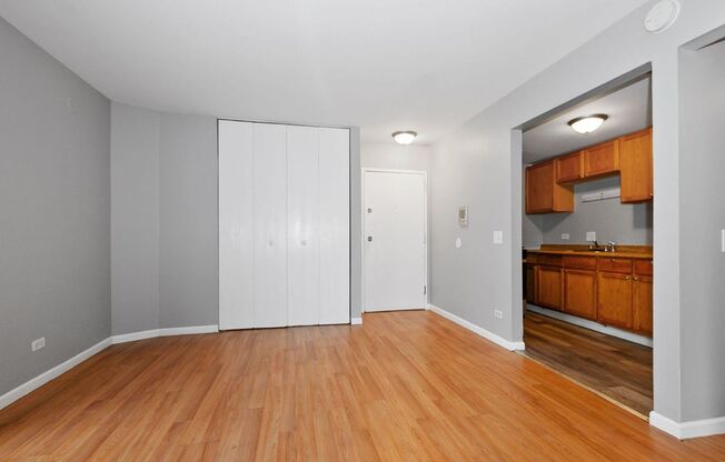 2 beds, 1 bath, 750 sqft, $1,695, Unit 3121-203