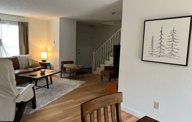 2 beds, 1.5 baths, $2,700, Unit #G3