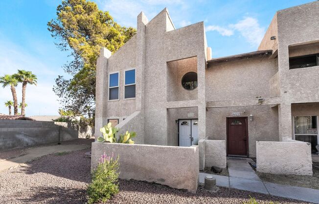 Townhome Conveniently Located to the Las Vegas Strip