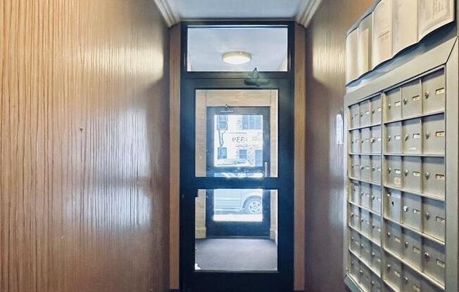 339 E 57 ST