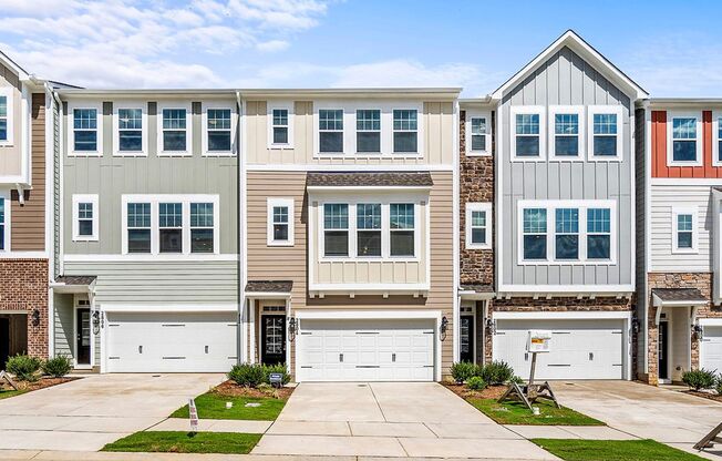 2804 Austin Falls Station, Apex NC 27502