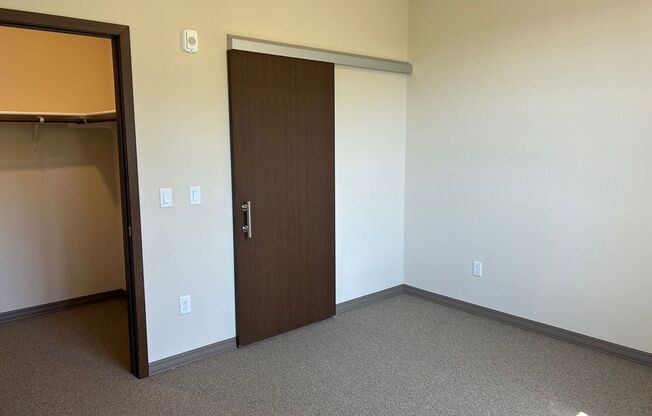 2 beds, 2 baths, 1,150 sqft, $1,935, Unit 5380300