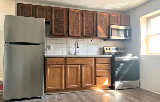 1 bed, 1 bath, 800 sqft, $1,013, Unit Unit 2