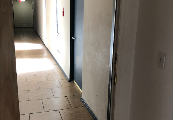 1405 N NEW HAMPSHIRE 106