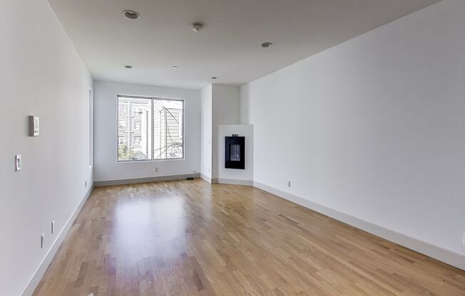 Prime Downtown location with a large rooftop patio!