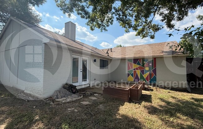 1313 MILFORD DR