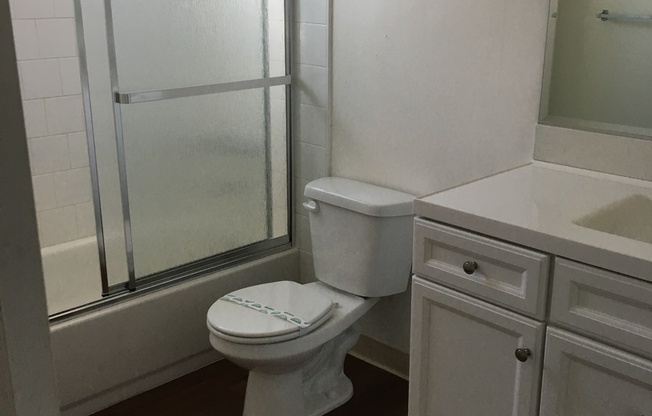 Coach House Apartments