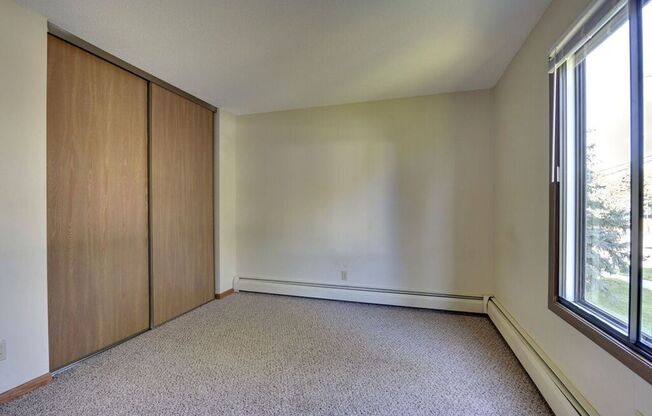 2 beds, 2 baths, 940 sqft, $1,450, Unit 1611108su