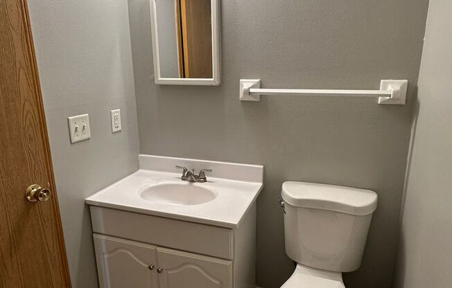 Studio, 1 bath, 350 sqft, $1,150, Unit Unit 212