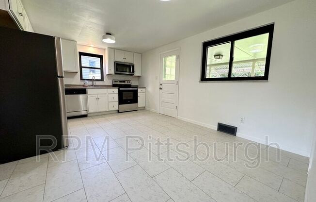 6416 VERONA RD