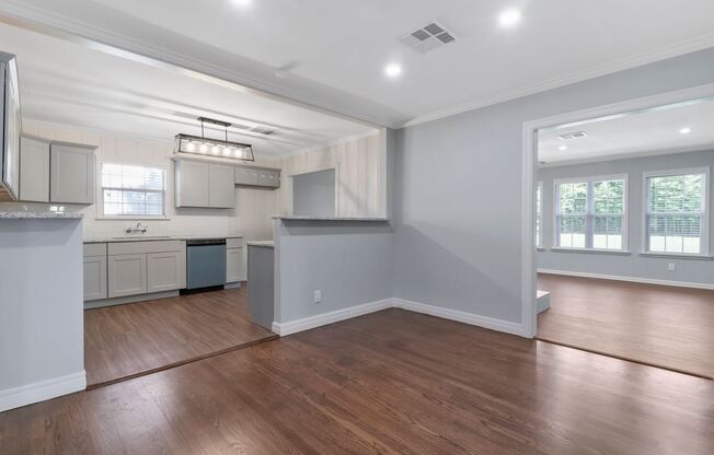 Completely Renovated Home Less Than 1 Mile From TCU