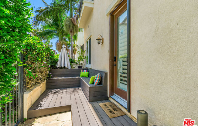 5734 S CELEDON CRK