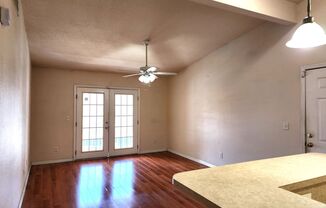 2 beds, 2 baths, $1,600, Unit # 206