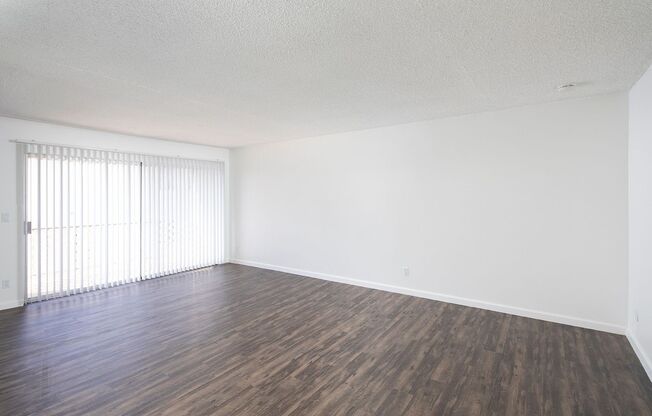 2 beds, 2 baths, 1,246 sqft, $2,450, Unit 006