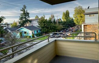 Alki Place Apartments