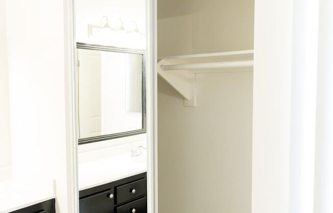 2 beds, 2 baths, 945 sqft, $2,650, Unit 69-202