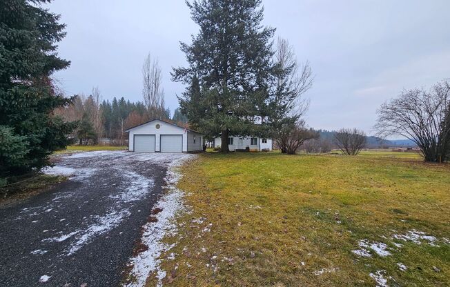 Cozy Home in Chattaroy