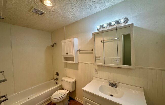 Cottonwood Apartments