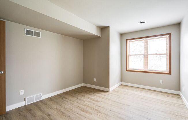 2 beds, 2 baths, 1,050 sqft, $1,799, Unit 3203