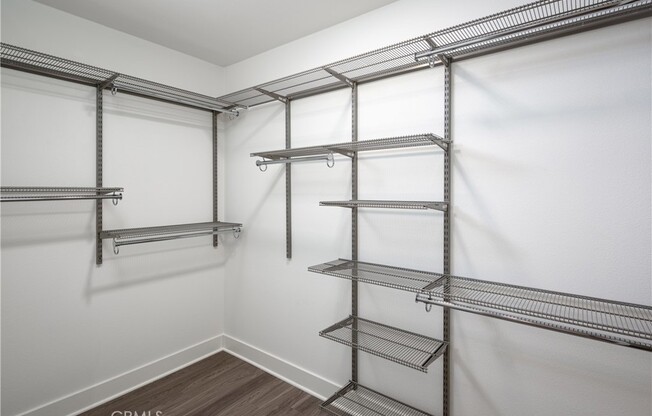 2 beds, 2 baths, 1,305 sqft, $3,418, Unit 204
