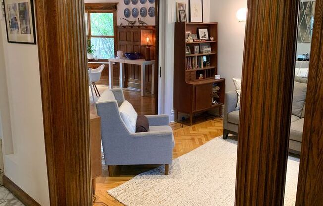 1412 DITMAS AVE