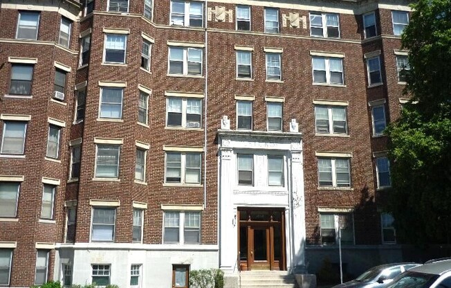 1493 COMMONWEALTH AVE