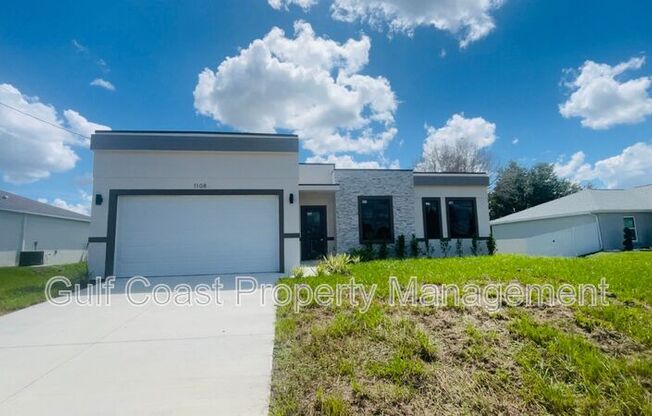 1108 NE 19 ST