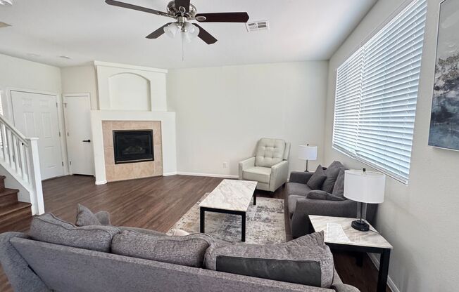 Beautiful home with POOL and spa located near Summerlin
