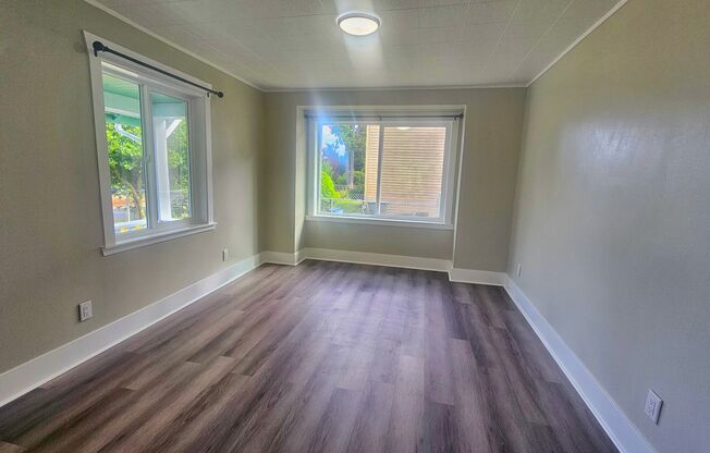 Charming 3-Bedroom Craftsman in Prime Seattle Location!