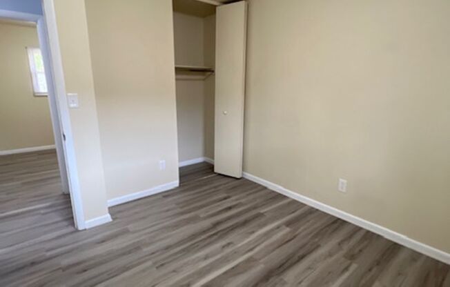 3 beds, 1 bath, $1,249