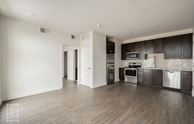 1 bed, 1 bath, $1,425, Unit 1112 N 4th St. Apt. 208
