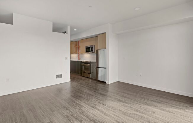 1 bed, 1 bath, 565 sqft, $2,395, Unit 606