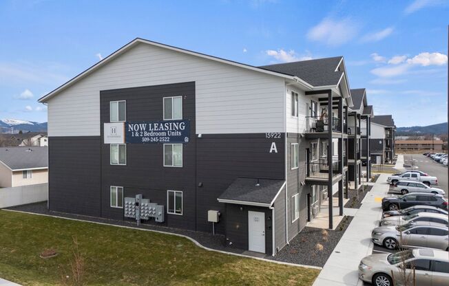 2 beds, 1 bath, 850 sqft, $1,495, Unit 109B