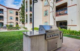 Outdoor bbq grill at Monarch at Dos Vientos Newbury Park, CA 91320