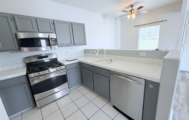 Charming 2 bedroom single story townhome